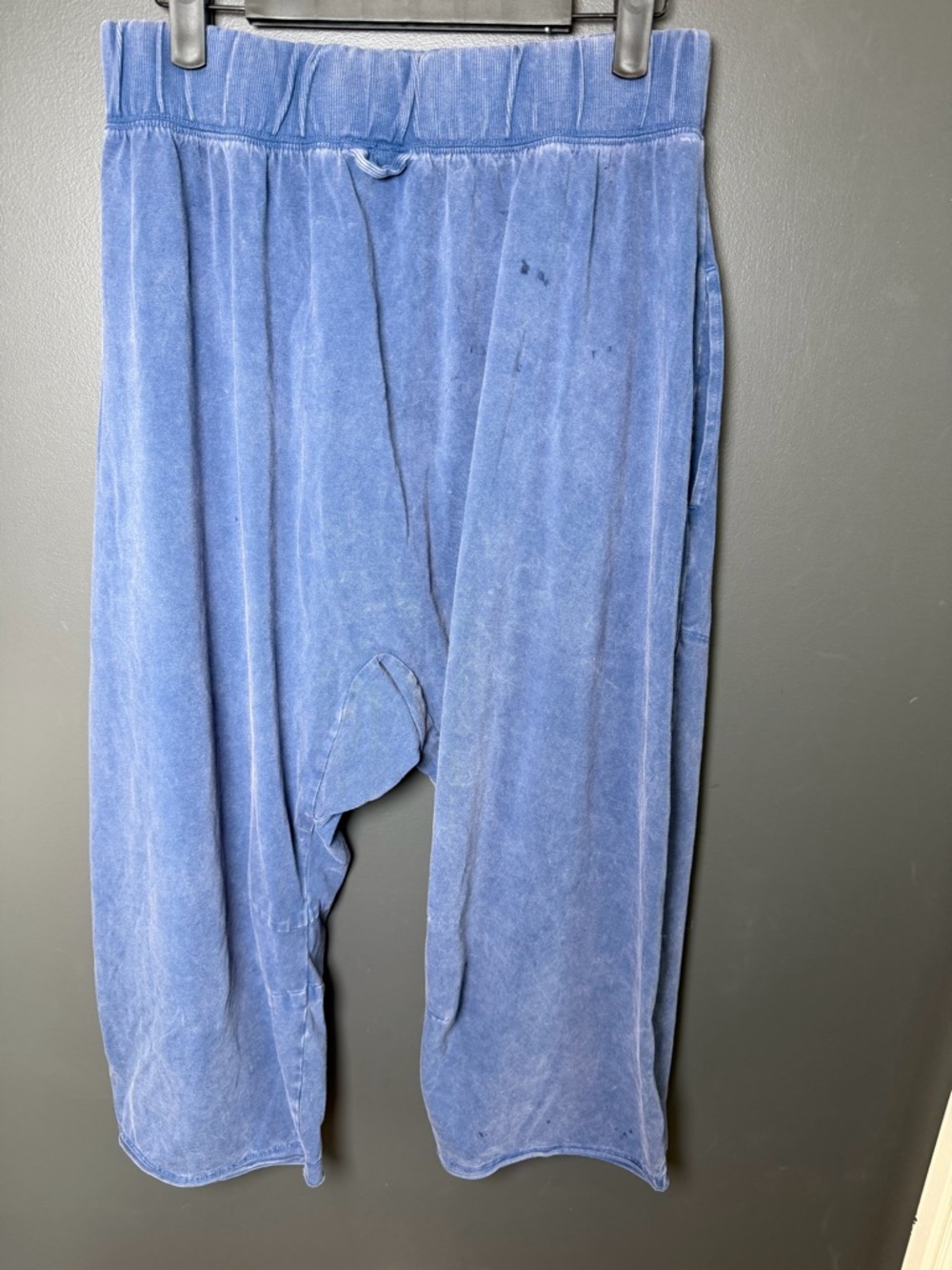 Free People Hot Shot Pants Size Large Blue NWOT - Picture 5 of 7